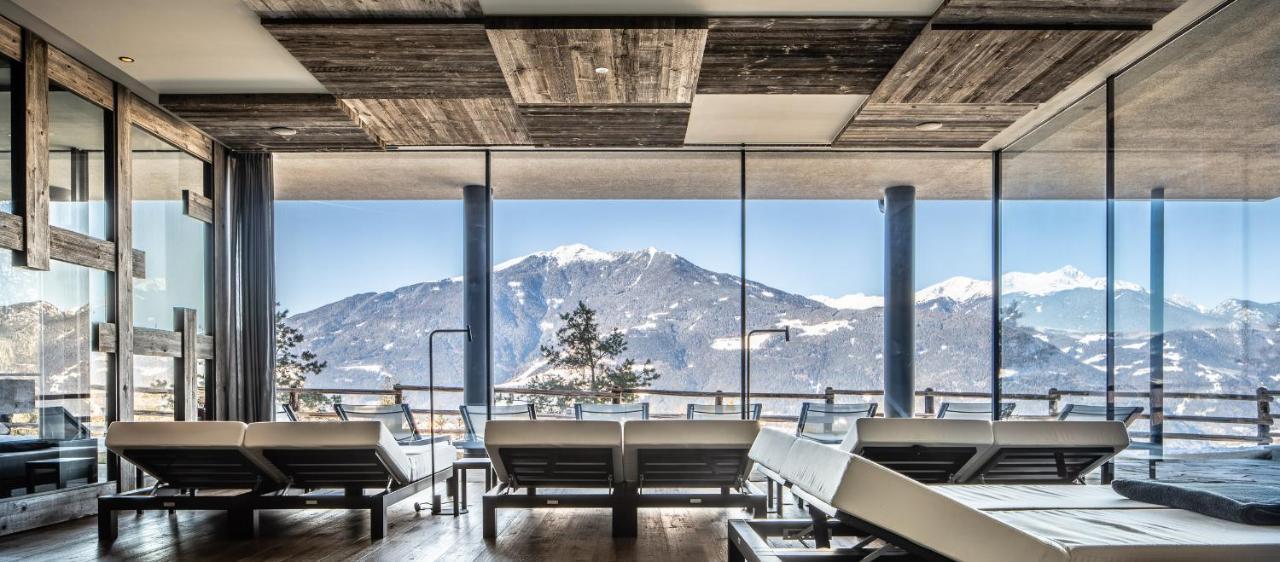 Hotel My Arbor - Dolomites Brixen Exterior foto The interior of the airport
