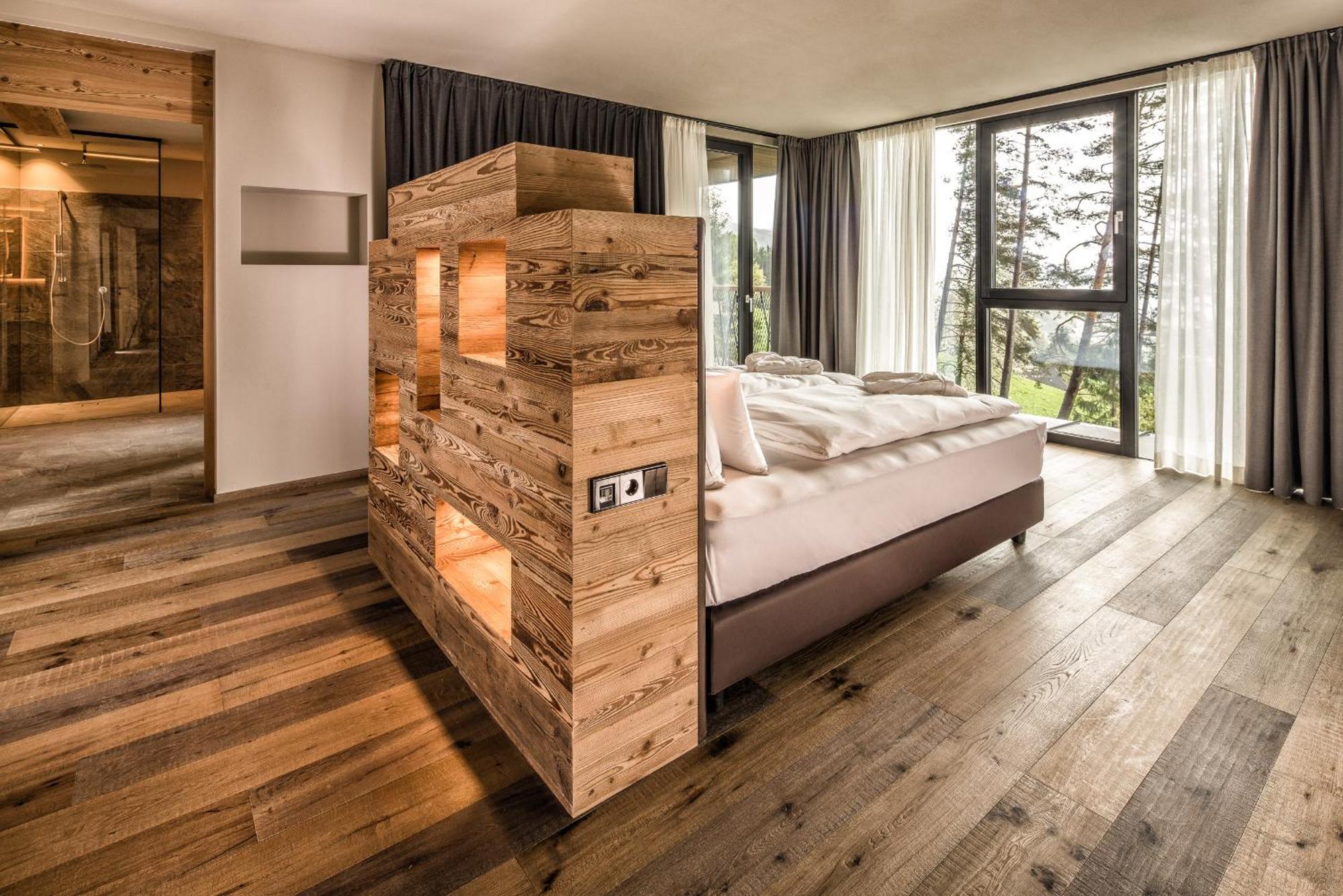 Hotel My Arbor - Dolomites Brixen Exterior foto A room at the Hotel Axelmannstein